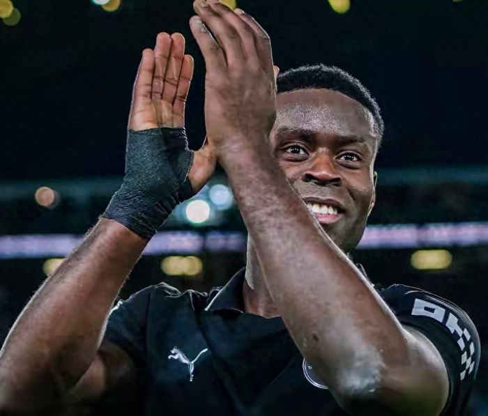 开云官网-利物浦豪赌青春遭重创，错失良将恐留后患|雅凯|后防|格伊|莱奥尼|维吉尔·范迪克_新浪体育_新浪新闻