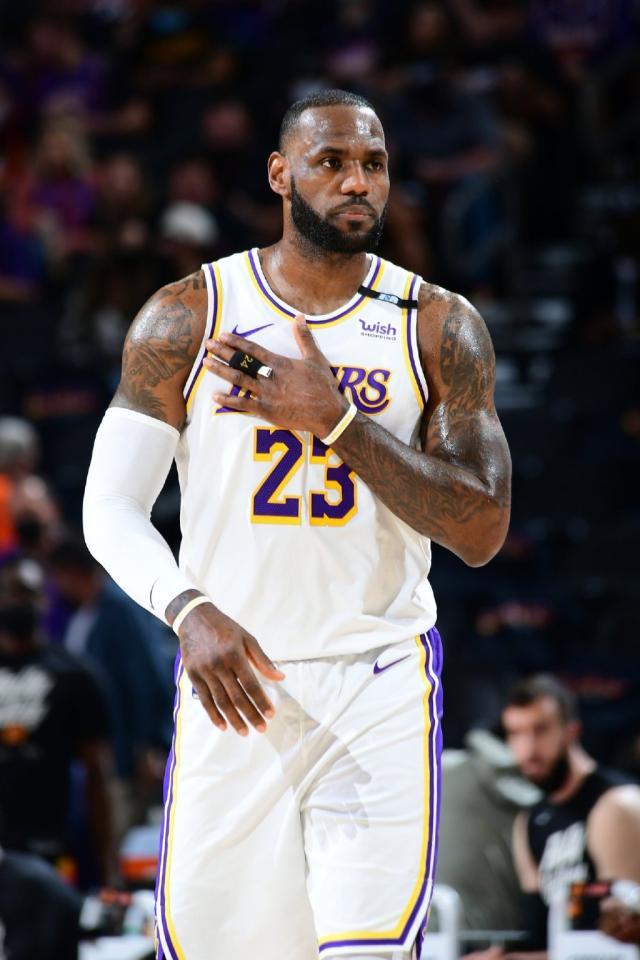 开云-NBA官方解释詹姆斯不用隔离：没有疫情传播风险