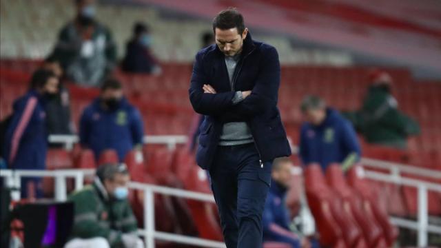 开云官网-陷入党争成狂人第二！独自战斗的“神灯”终走上绝路